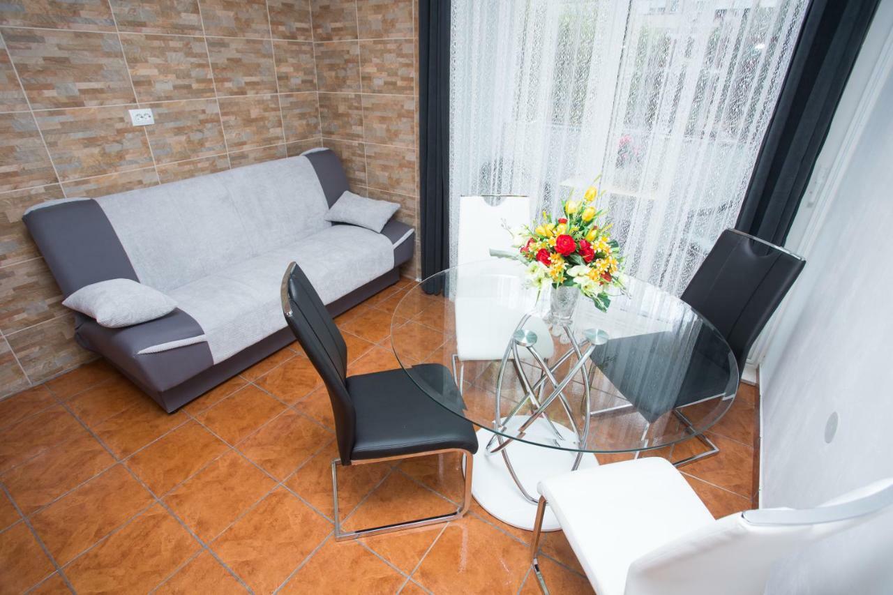 Apartmani Maras Split Bagian luar foto